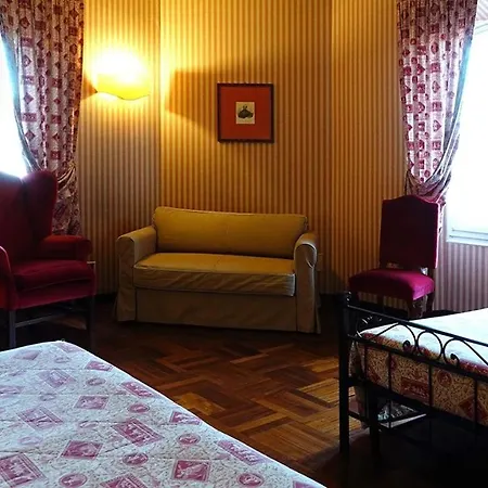 Relais Pomela 4*