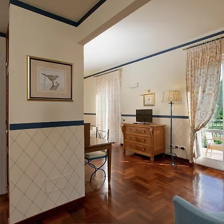 Relais Pomela Szálloda 4*