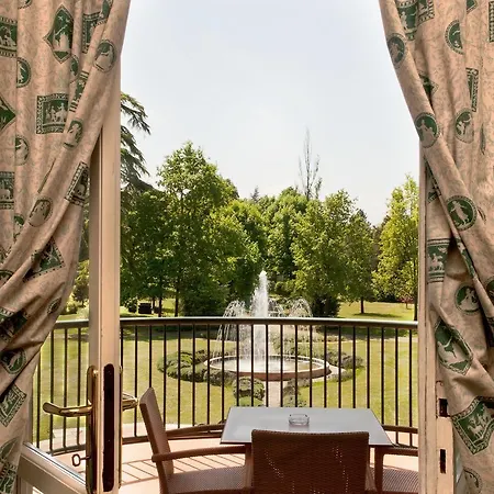 Relais Pomela 4*