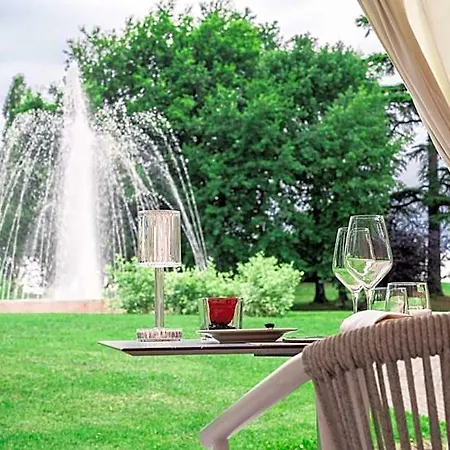 Relais Pomela 4*